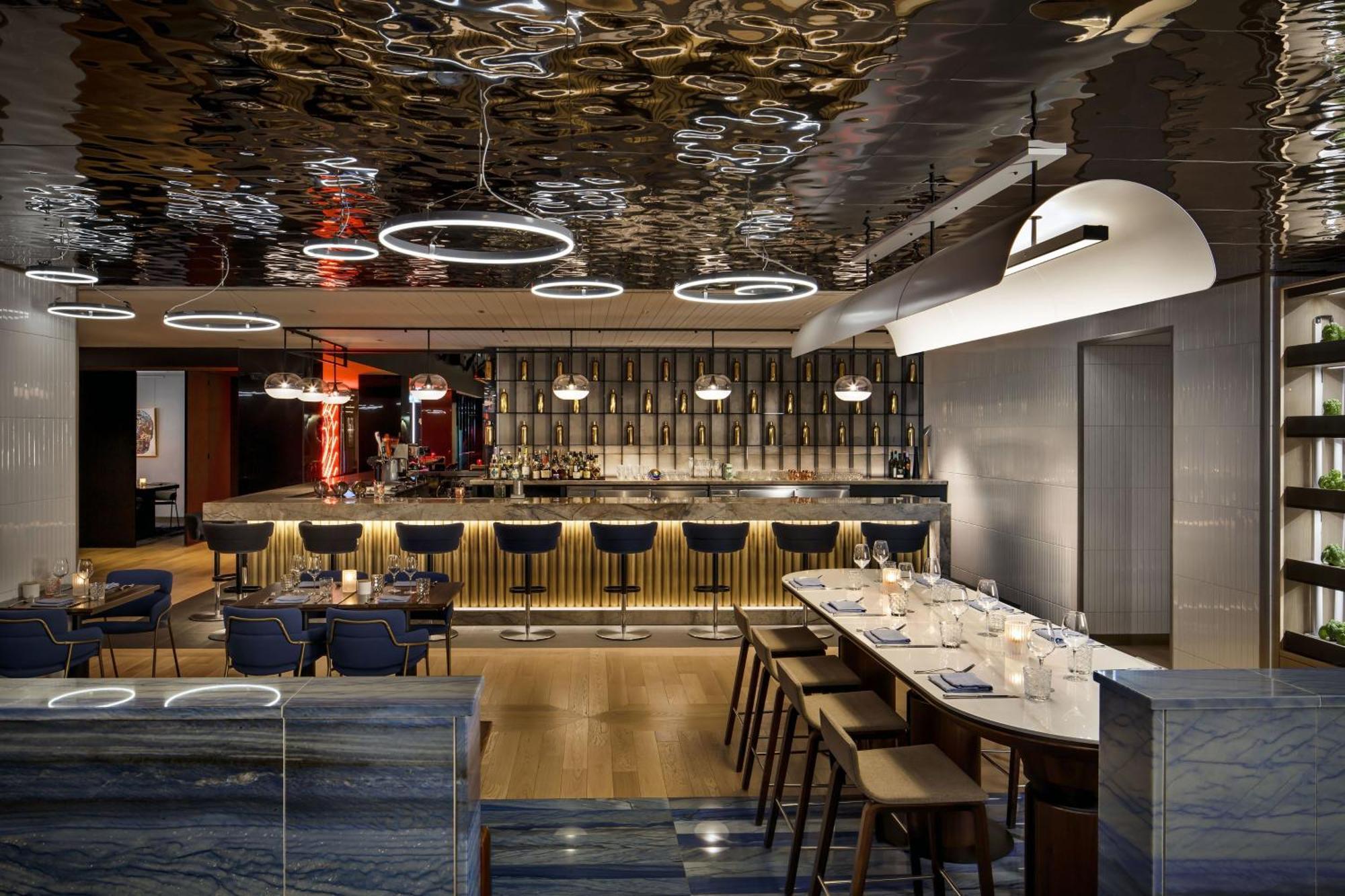 W Montreal Hotel Bagian luar foto