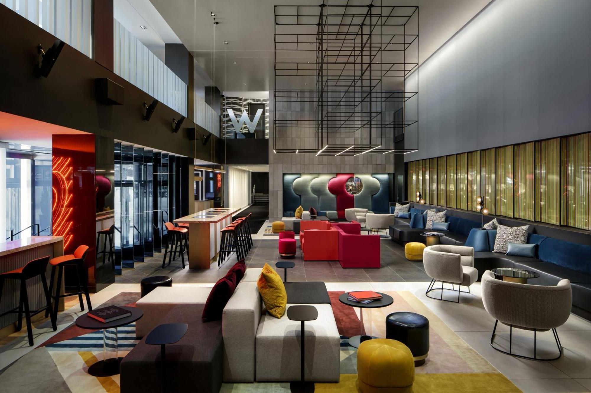 W Montreal Hotel Bagian luar foto