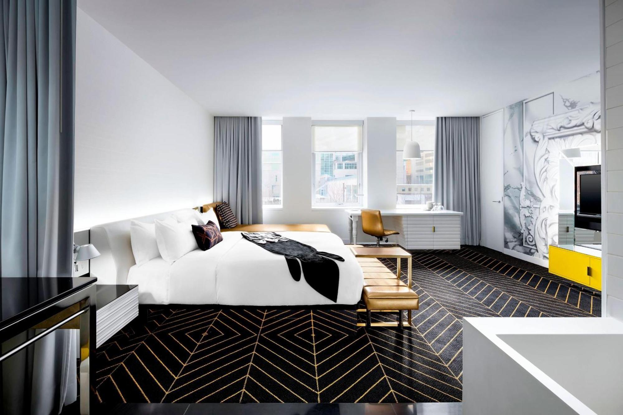 W Montreal Hotel Bagian luar foto